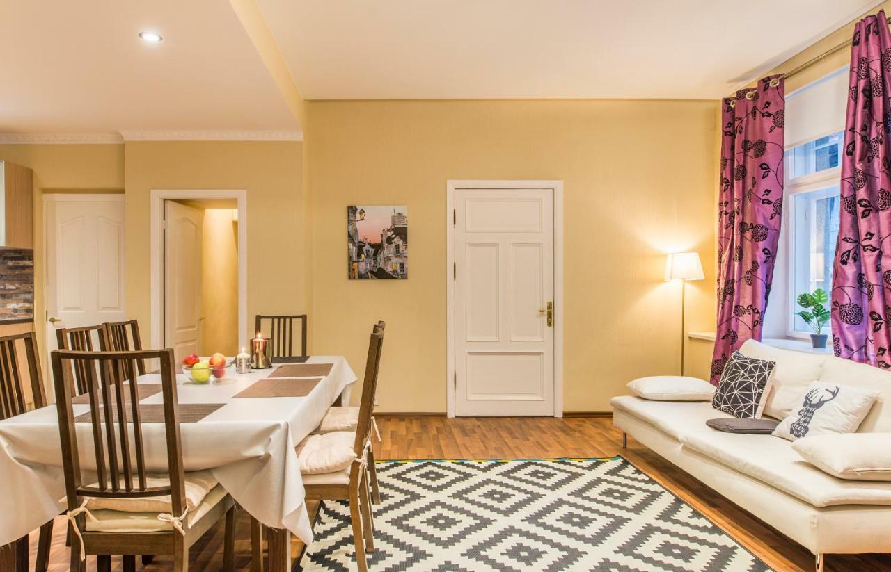 Charming Spacious 3 Bedroom In Old Town Riga Esterno foto